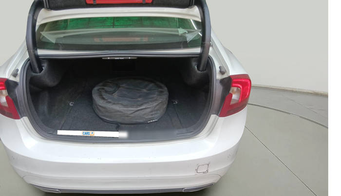 2016 Volvo S60 Momentum D4, Diesel, Automatic, 1,02,528 km, exterior