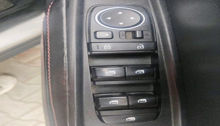 2021 KIA SONET HTK PLUS 1.2, Petrol, Manual, 61,559 km, interior