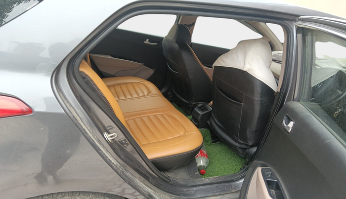 2017 Hyundai Grand i10 SPORTZ U2 1.2 CRDI, Diesel, Manual, 1,37,228 km, interior