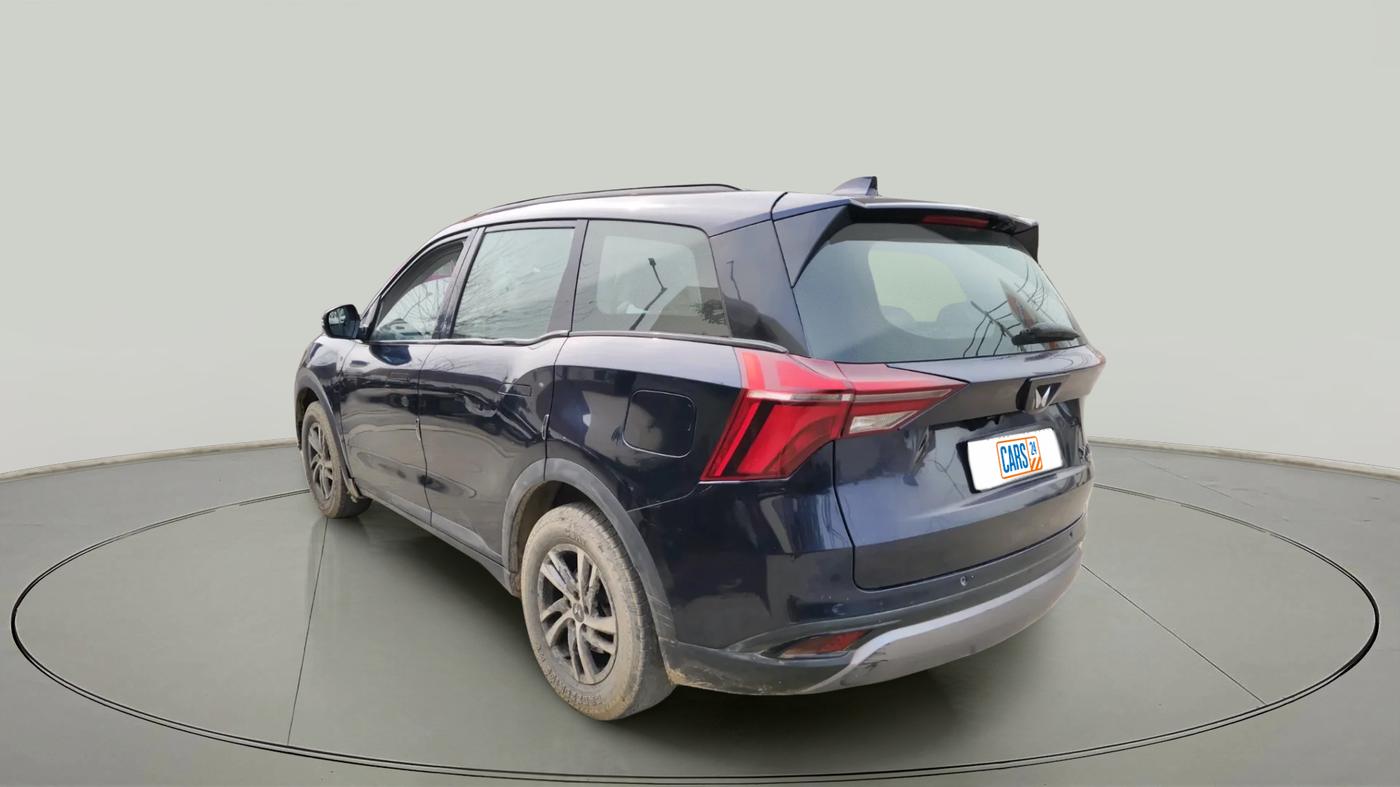 2022 Mahindra XUV700 AX 5 D MT 7 STR, Diesel, Manual, 1,08,653 km, exterior