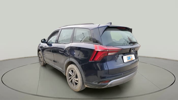 2022 Mahindra XUV700 AX 5 D MT 7 STR, Diesel, Manual, 1,08,653 km, exterior
