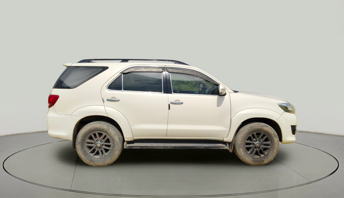 2014 Toyota Fortuner 3.0 4X2 MT, Diesel, Manual, 1,76,808 km, exterior