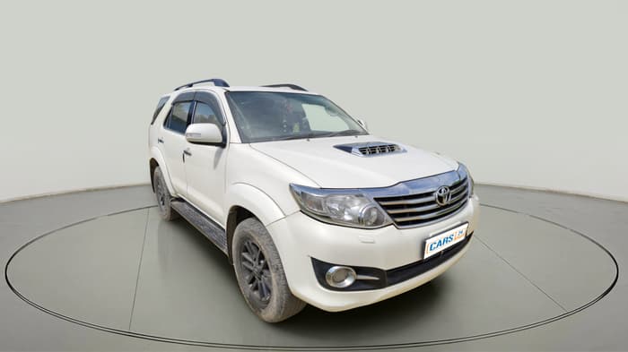 2014 Toyota Fortuner 3.0 4X2 MT, Diesel, Manual, 1,77,000 km, exterior