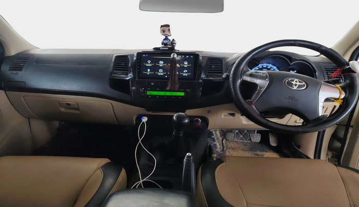2014 Toyota Fortuner 3.0 4X2 MT, Diesel, Manual, 1,76,808 km, interior