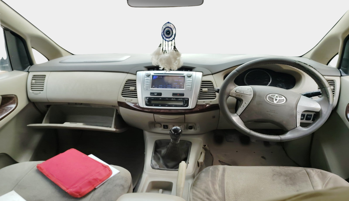 2013 Toyota Innova 2.5 VX 7 STR, Diesel, Manual, 1,74,381 km, interior