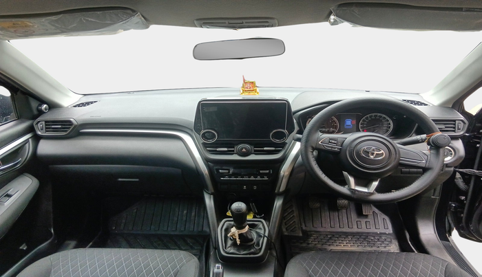 2024 Toyota URBAN CRUISER HYRYDER E NEO DRIVE, Petrol, Manual, 4,975 km, interior