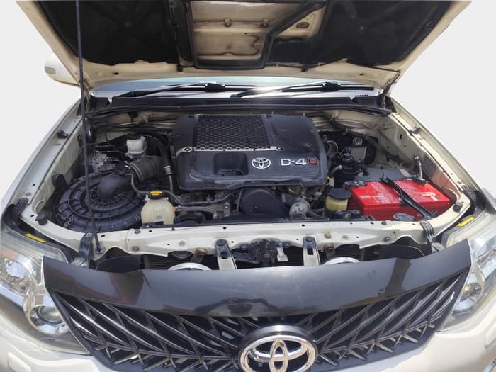 2015 Toyota Fortuner 3.0 4X4 AT, Diesel, Automatic, 1,03,426 km, exterior