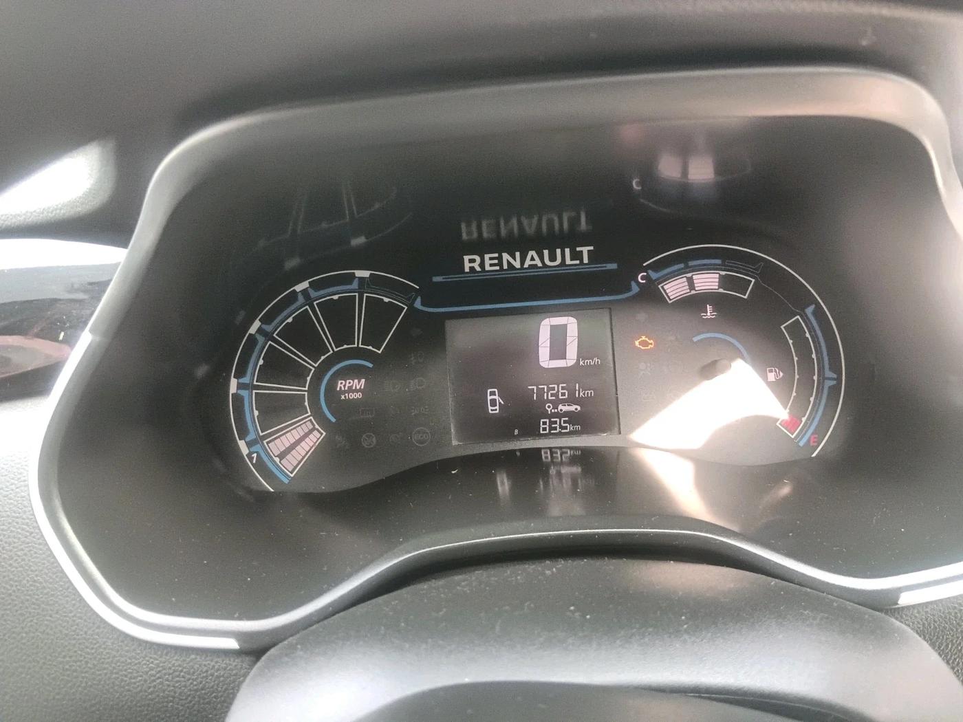 2020 Renault TRIBER RXL MT, CNG, Manual, 77,261 km, interior