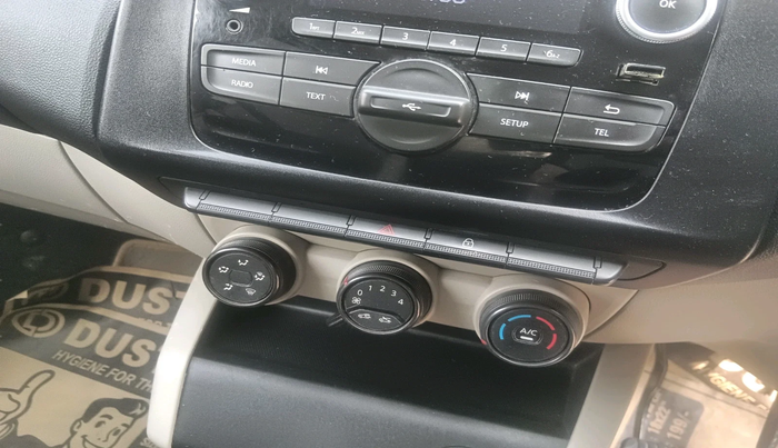 2020 Renault TRIBER RXL MT, Petrol, Manual, 77,261 km, interior