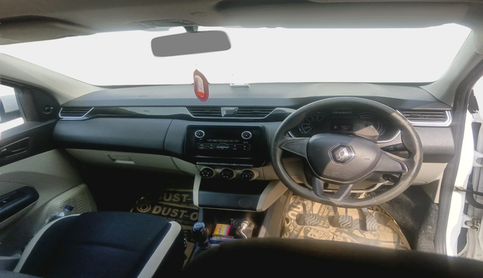 2020 Renault TRIBER RXL MT, Petrol, Manual, 77,261 km, interior