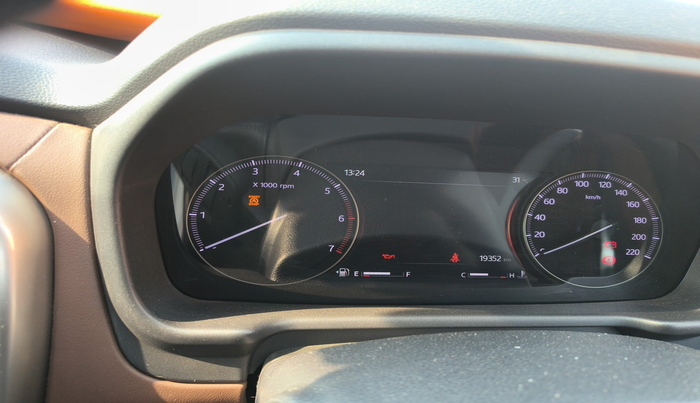 2024 Mahindra SCORPIO-N Z8 PETROL MT 7 STR, Petrol, Manual, 19,352 km, interior