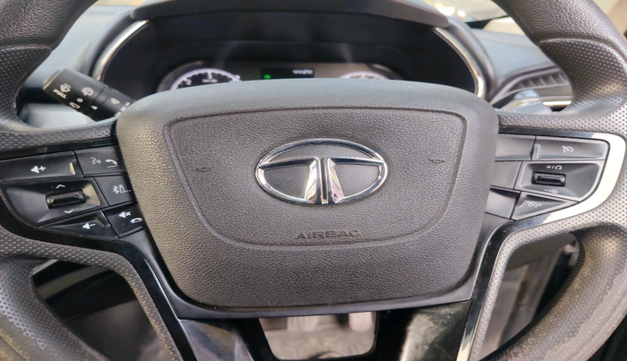 2022 Tata Harrier XT PLUS 2.0L KRYOTEC DARK EDITON, Diesel, Manual, 45,513 km, interior