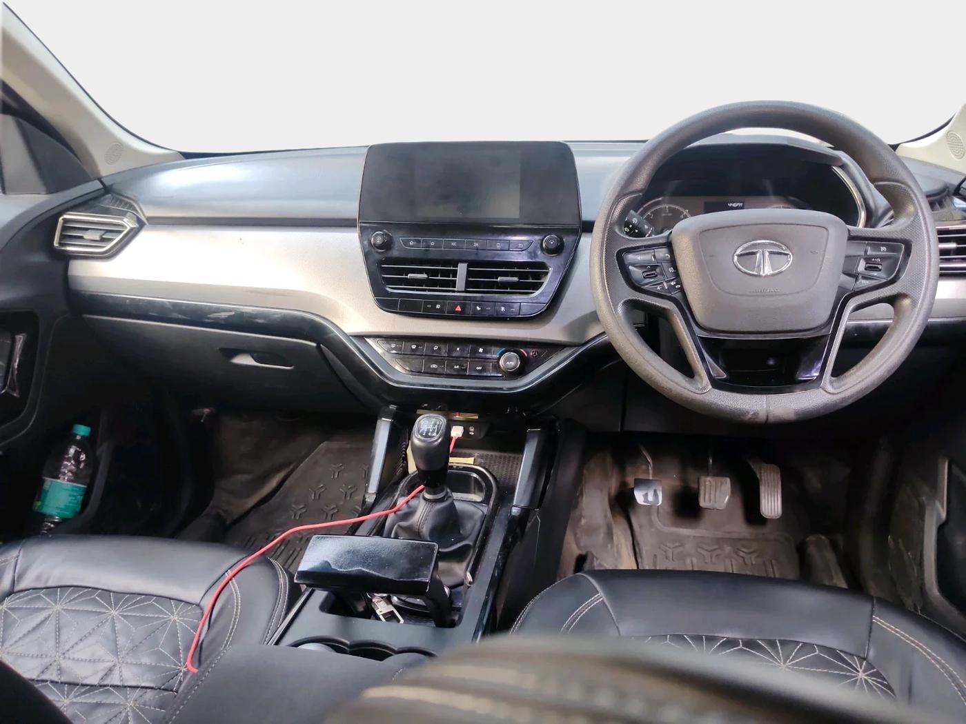 2022 Tata Harrier XT PLUS 2.0L KRYOTEC DARK EDITON, Diesel, Manual, 45,513 km, interior