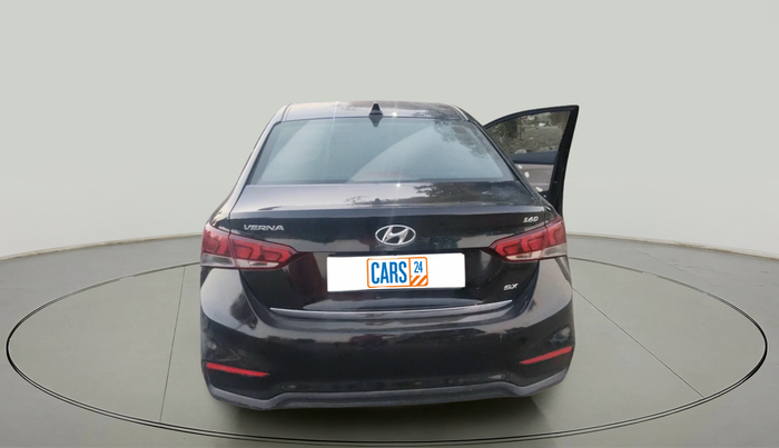 2018 Hyundai Verna 1.6 CRDI SX + AT, Diesel, Automatic, 88,766 km, exterior