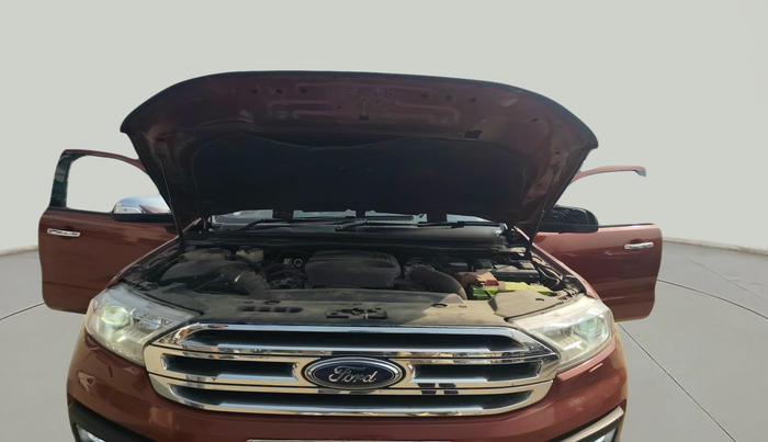 2016 Ford Endeavour TITANIUM 3.2 4X4 AT, Diesel, Automatic, 1,75,274 km, exterior