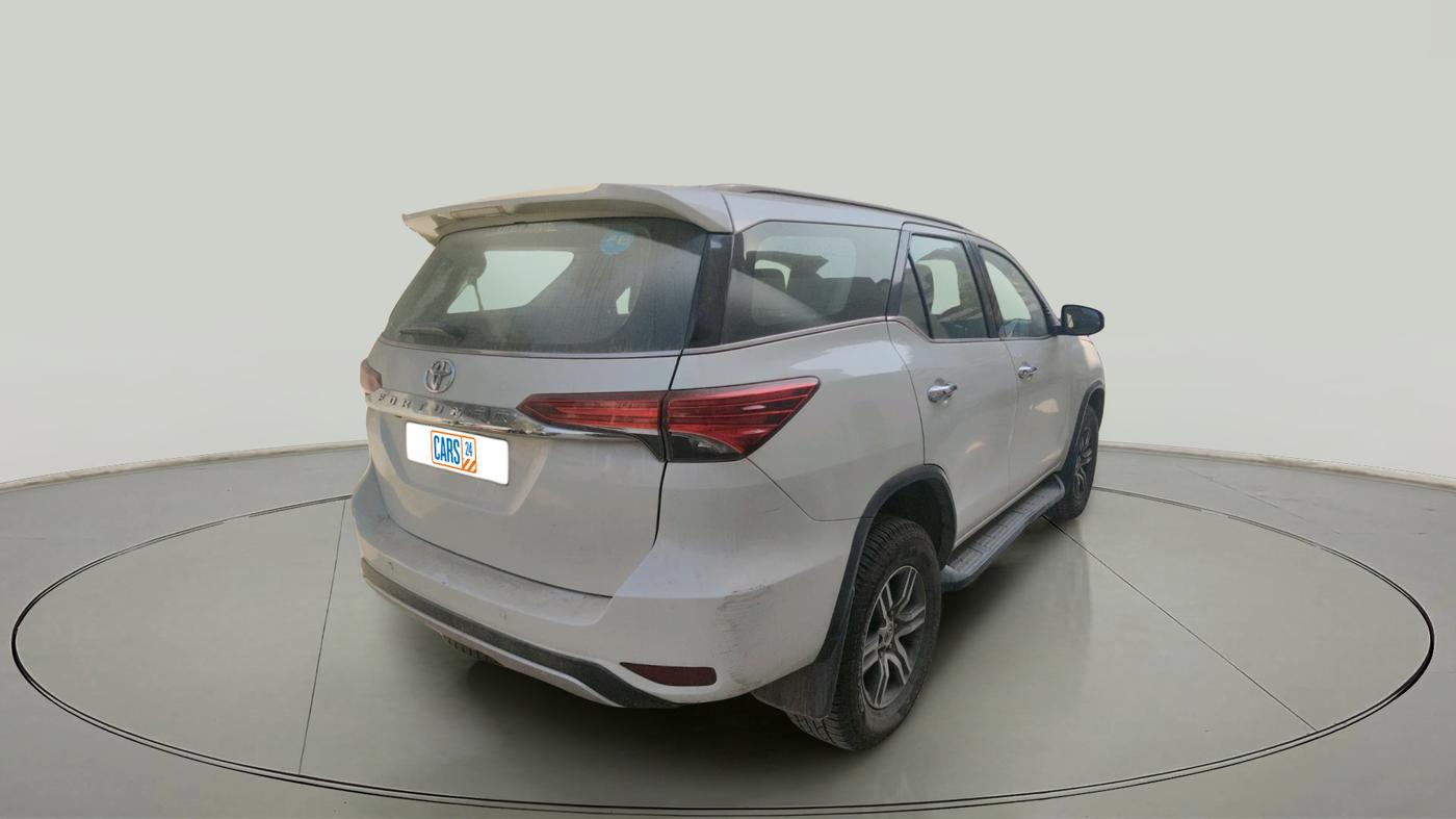 2017 Toyota Fortuner 2.8 4X2 AT, Diesel, Automatic, 2,49,556 km, exterior