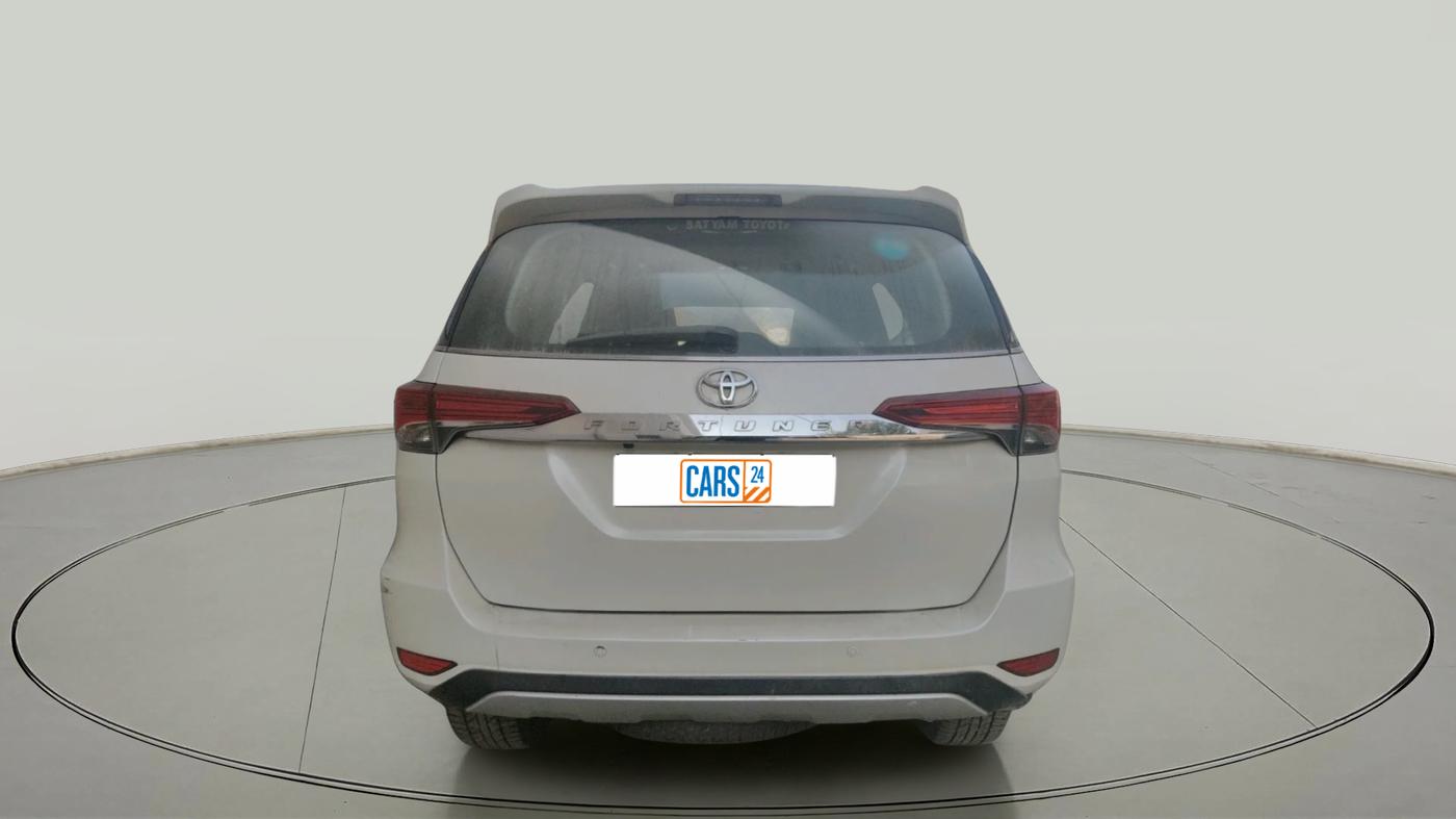2017 Toyota Fortuner 2.8 4X2 AT, Diesel, Automatic, 2,49,556 km, exterior