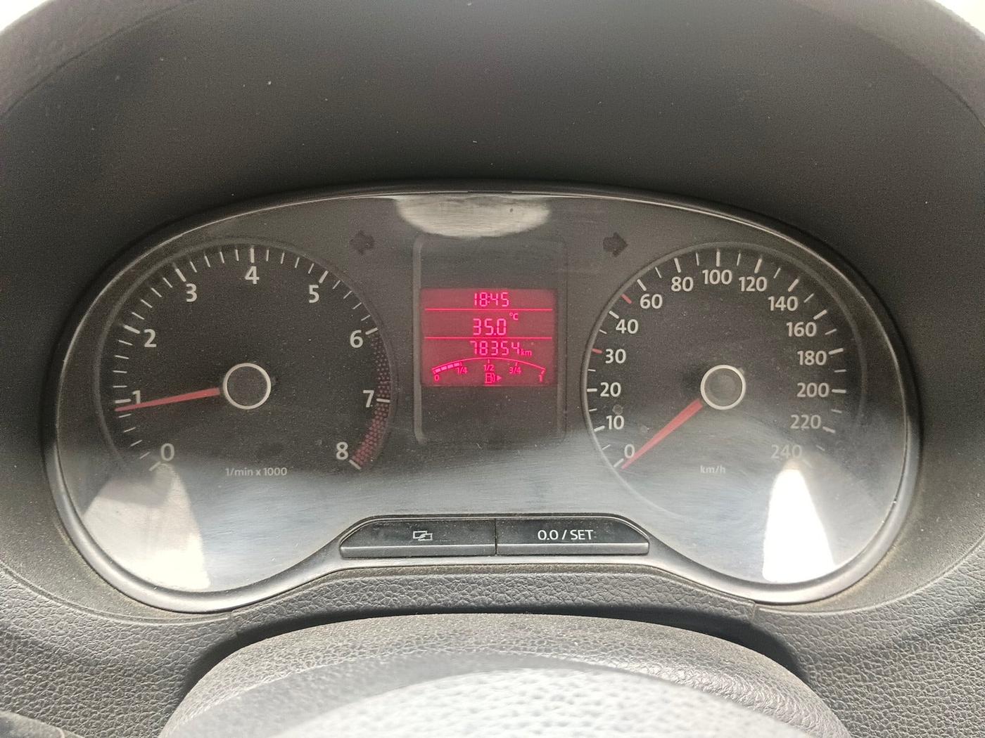 2011 Volkswagen Polo TRENDLINE 1.2L PETROL, Petrol, Manual, 78,354 km, interior