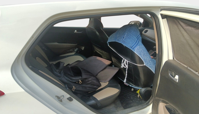 2017 Hyundai Grand i10 SPORTZ U2 1.2 CRDI, Diesel, Manual, 1,58,341 km, interior