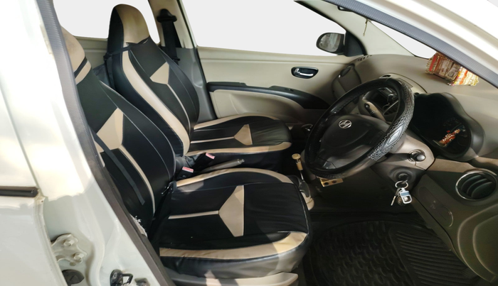 2011 Hyundai i10 MAGNA 1.2, Petrol, Manual, 76,074 km, interior