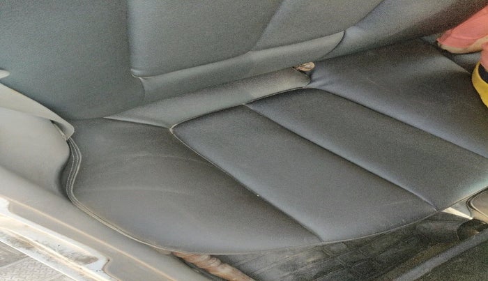 2012 Hyundai Accent GLE, CNG, Manual, 1,14,465 km, interior