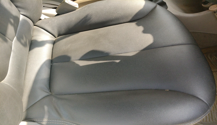 2012 Hyundai Accent GLE, CNG, Manual, 1,14,465 km, interior