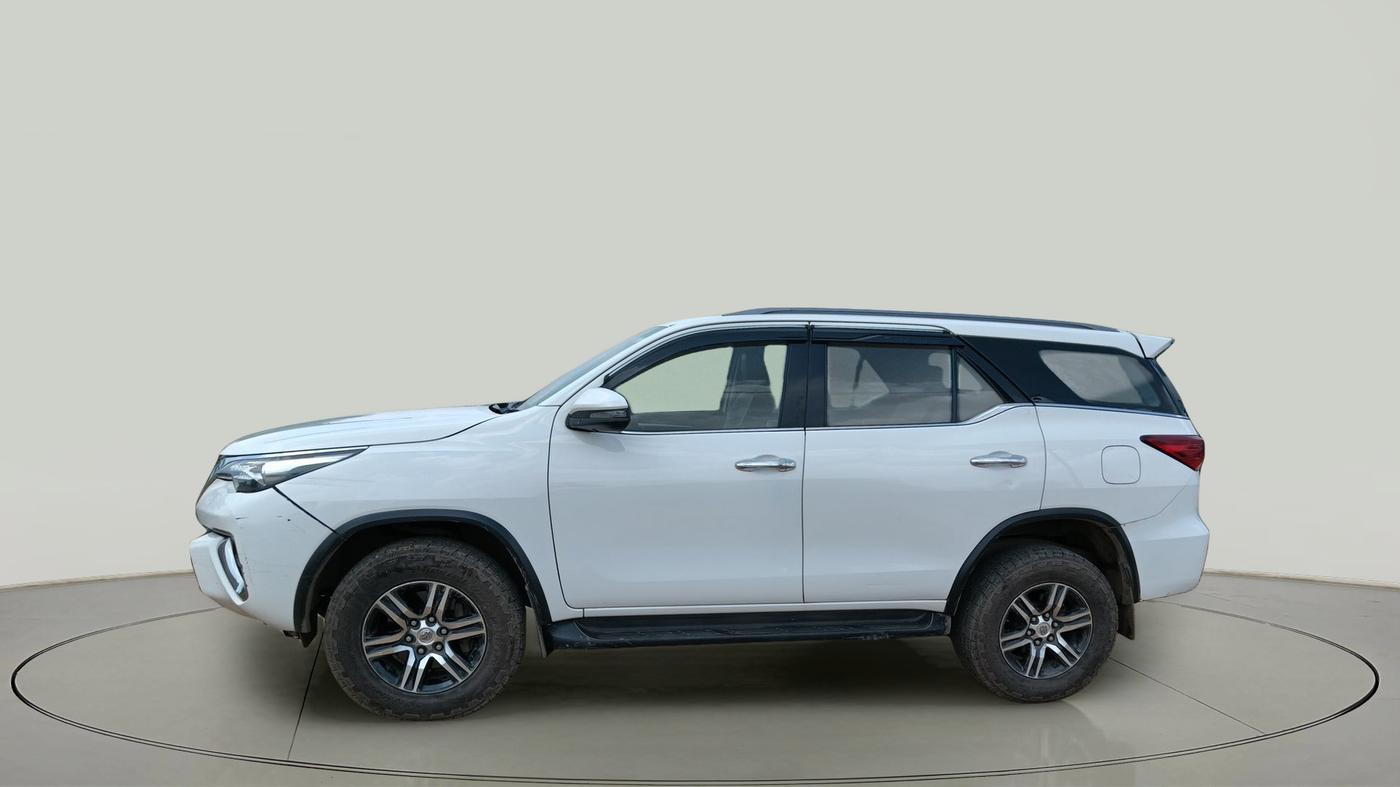2018 Toyota Fortuner 2.8 4X2 AT, Diesel, Automatic, 1,60,357 km, exterior