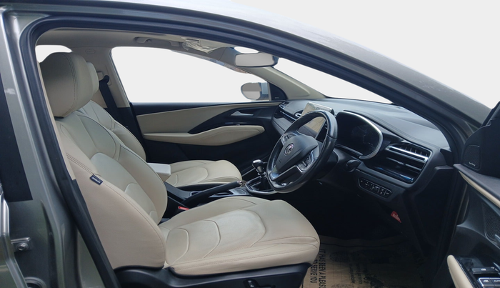 2023 MG HECTOR SHARP PRO 2.0 TURBO DIESEL, Diesel, Manual, 17,568 km, interior