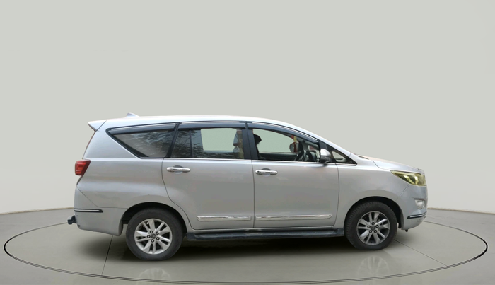 2017 Toyota Innova Crysta 2.4 GX 7 STR, Diesel, Manual, 1,58,000 km, exterior