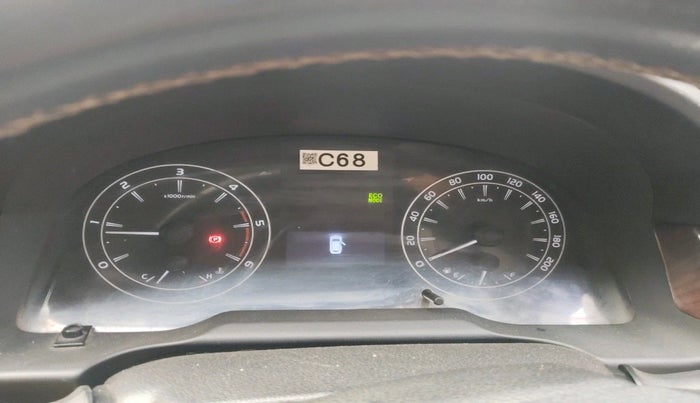 2017 Toyota Innova Crysta 2.4 GX 7 STR, Diesel, Manual, 1,58,000 km, interior