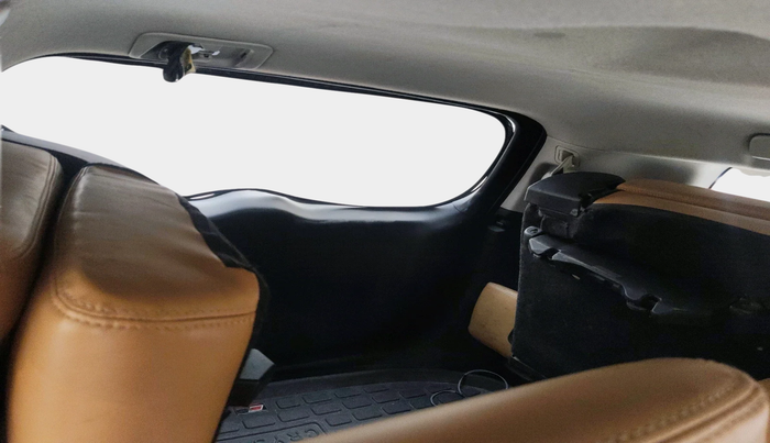 2017 Toyota Innova Crysta 2.4 GX 7 STR, Diesel, Manual, 1,58,000 km, interior