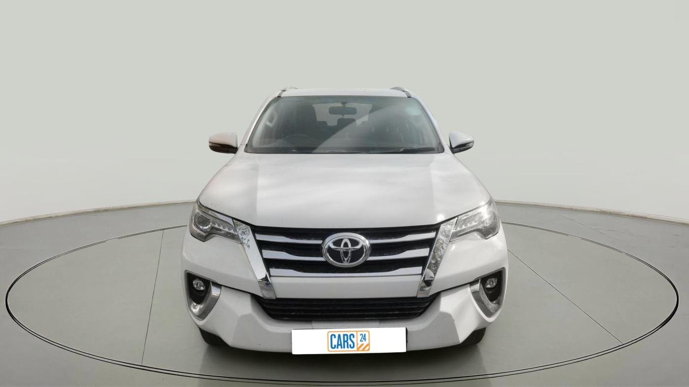 2017 Toyota Fortuner 2.8 4X2 AT, Diesel, Automatic, 93,544 km, exterior