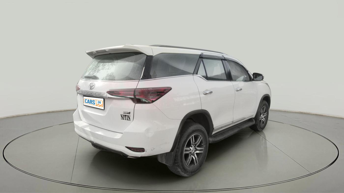 2017 Toyota Fortuner 2.8 4X2 AT, Diesel, Automatic, 93,544 km, exterior