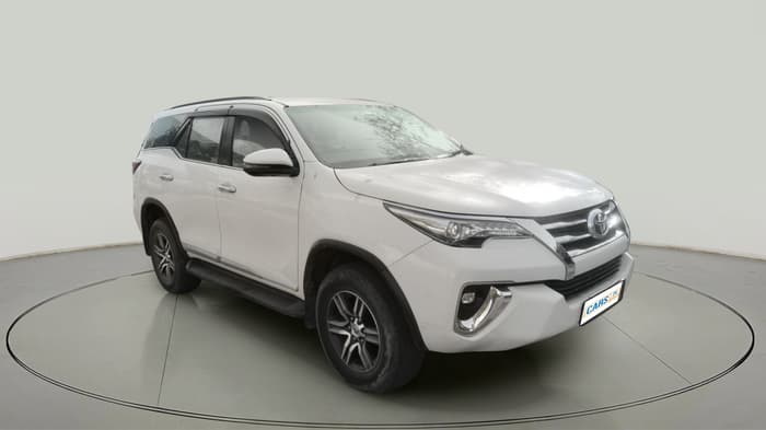 2017 Toyota Fortuner 2.8 4X2 AT, Diesel, Automatic, 93,544 km, exterior