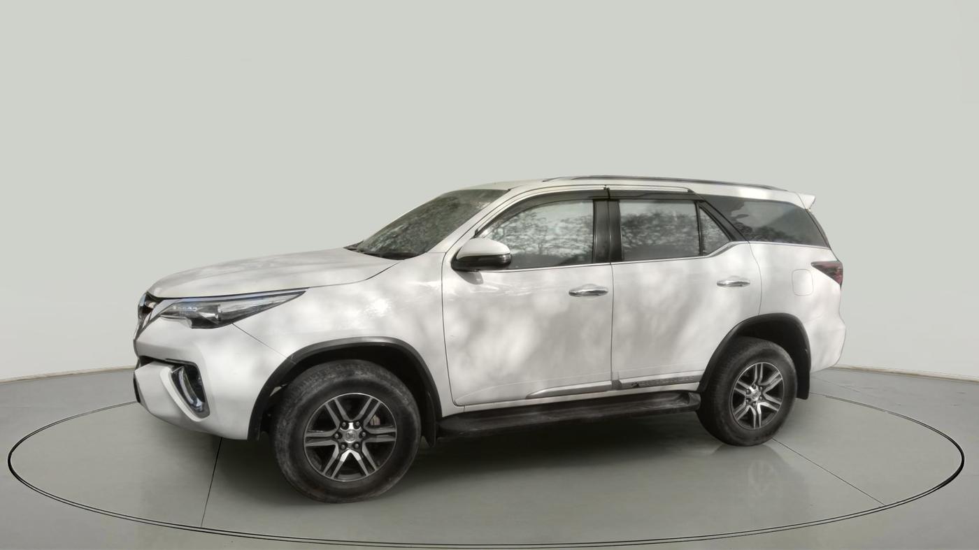 2017 Toyota Fortuner 2.8 4X2 AT, Diesel, Automatic, 93,544 km, exterior