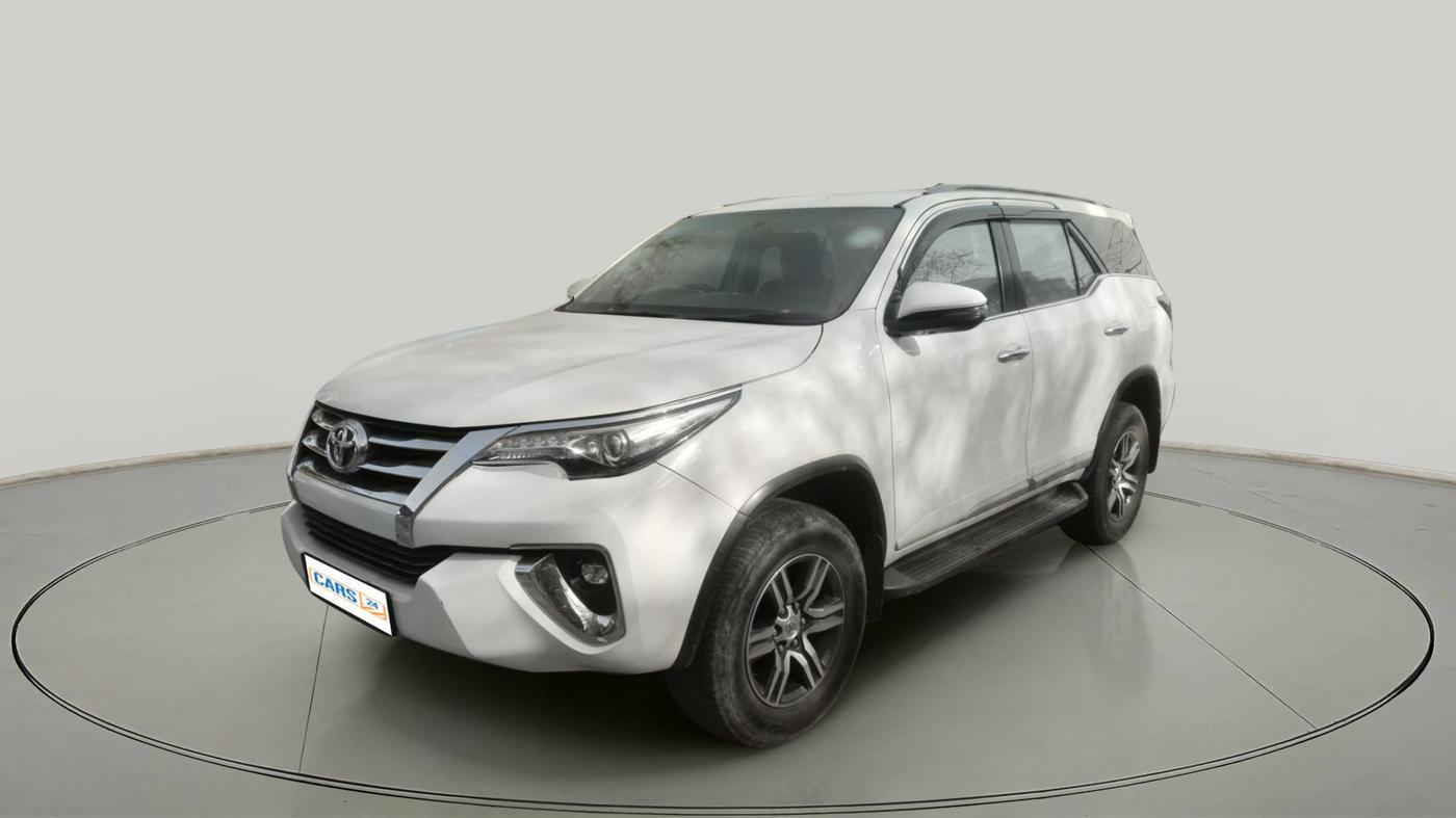 2017 Toyota Fortuner 2.8 4X2 AT, Diesel, Automatic, 93,544 km, exterior