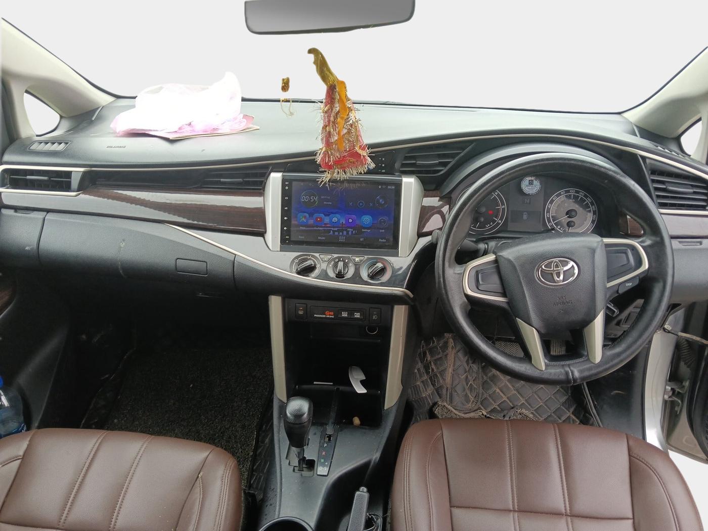 2017 Toyota Innova Crysta 2.8 GX AT 7 STR, Diesel, Automatic, 1,73,817 km, interior