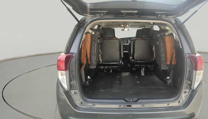 2019 Toyota Innova Crysta 2.4 G PLUS 7 STR, Diesel, Manual, 1,86,933 km, exterior