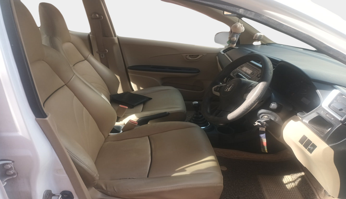 2017 Honda Amaze 1.2L I-VTEC S OPT, Petrol, Manual, 1,03,422 km, interior