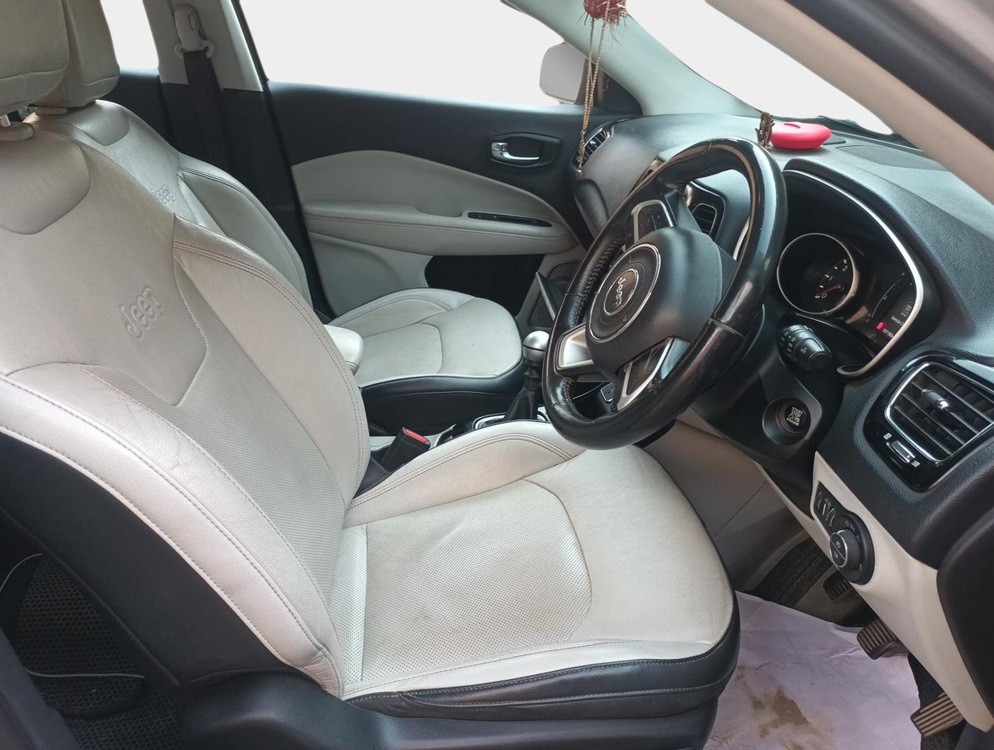 2018 Jeep Compass LIMITED 2.0 DIESEL, Diesel, Manual, 1,04,000 km, interior