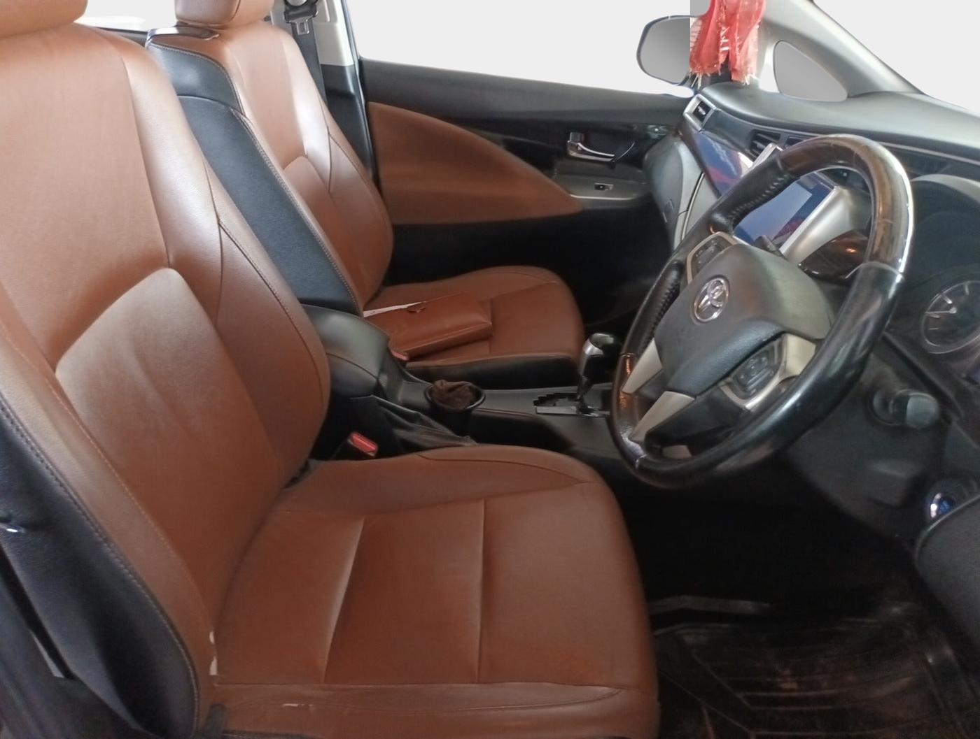 2016 Toyota Innova Crysta 2.8 ZX AT 7 STR, Diesel, Automatic, 2,08,898 km, interior