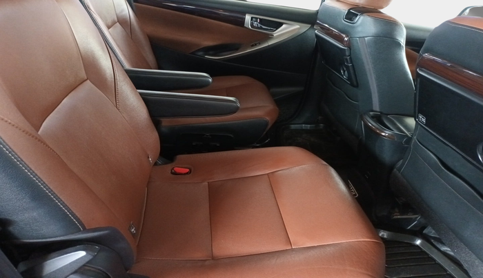 2016 Toyota Innova Crysta 2.8 ZX AT 7 STR, Diesel, Automatic, 2,08,898 km, interior