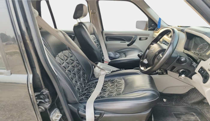 2021 Mahindra Scorpio S5, Diesel, Manual, 95,764 km, interior