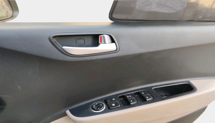 2017 Hyundai Grand i10 SPORTZ U2 1.2 CRDI, Diesel, Manual, 87,204 km, interior