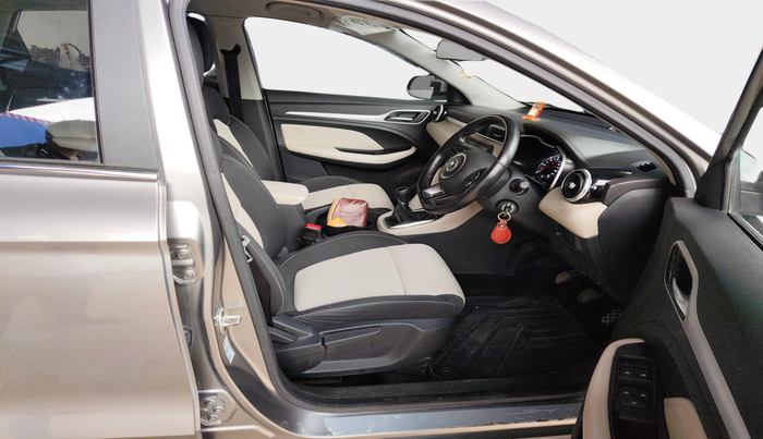 2022 MG ASTOR SUPER EX 1.5 MT, Petrol, Manual, 70,453 km, interior