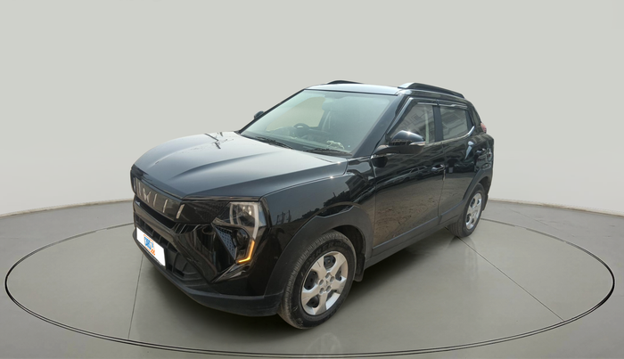 2024 Mahindra XUV 3XO MX3 1.2 L TCMPFi, Petrol, Manual, 11,381 km, exterior