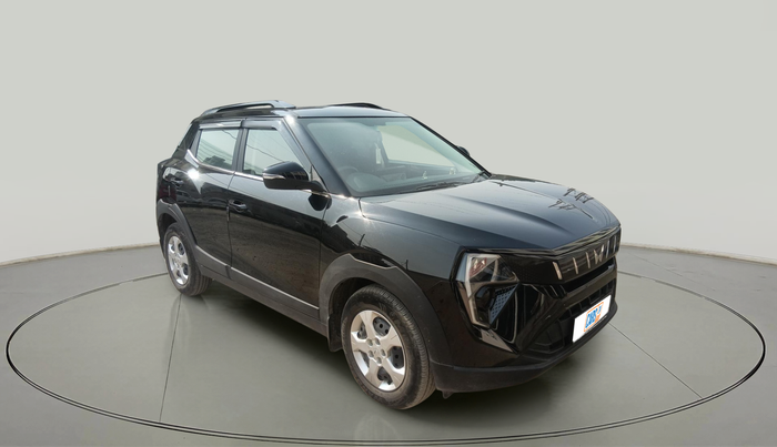 2024 Mahindra XUV 3XO MX3 1.2 L TCMPFi, Petrol, Manual, 11,381 km, exterior