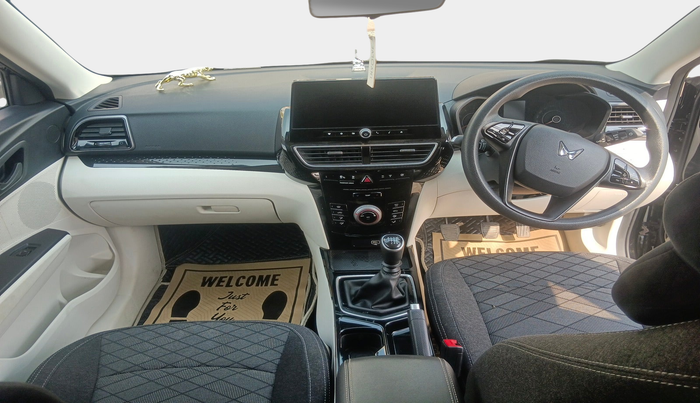 2024 Mahindra XUV 3XO MX3 1.2 L TCMPFi, Petrol, Manual, 11,381 km, interior