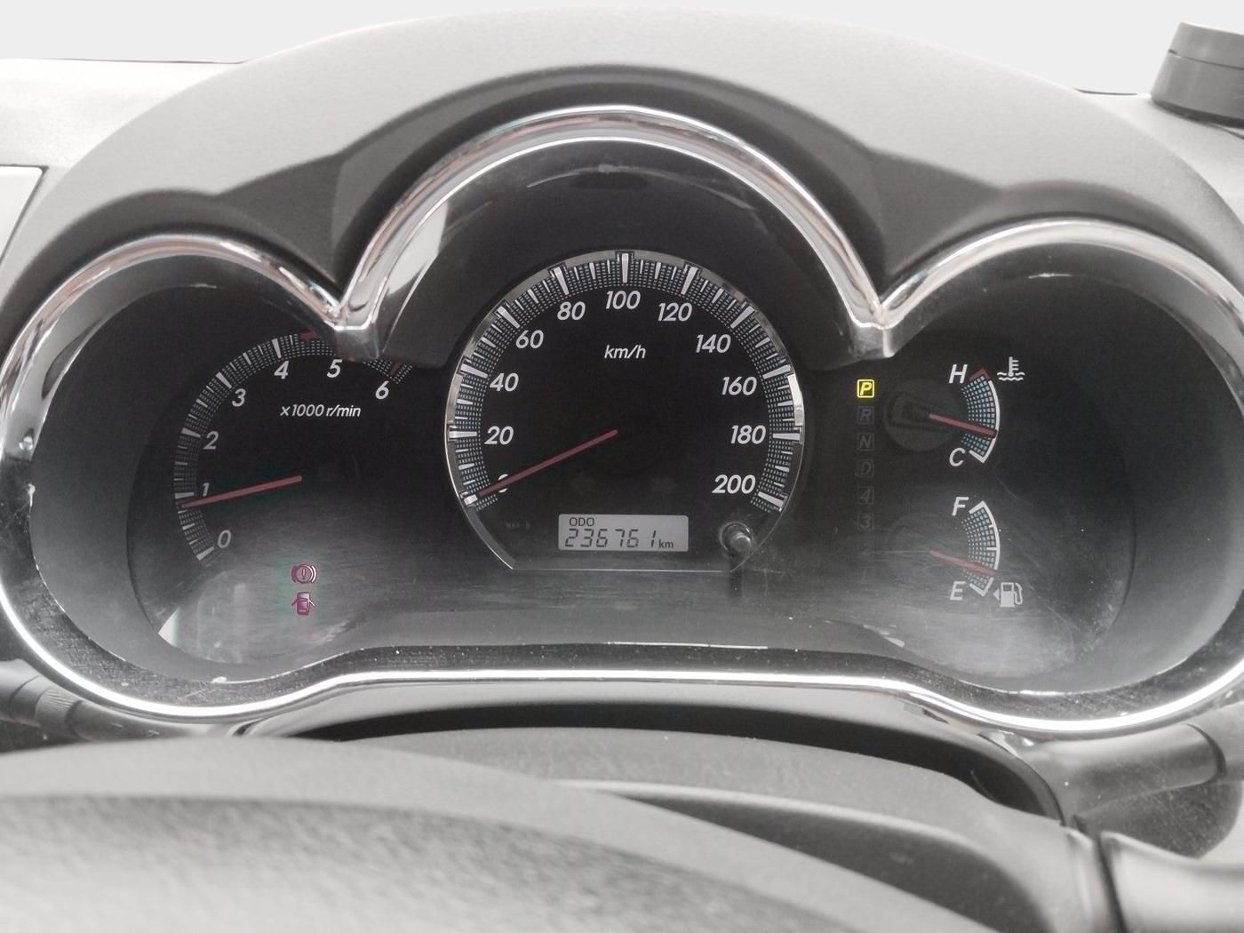 2013 Toyota Fortuner 3.0 4X2 AT, Diesel, Automatic, 2,36,761 km, interior