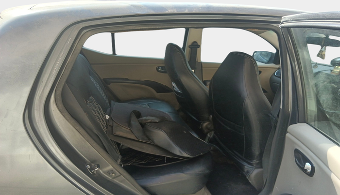 2011 Hyundai i10 MAGNA 1.1, Petrol, Manual, 1,71,154 km, interior